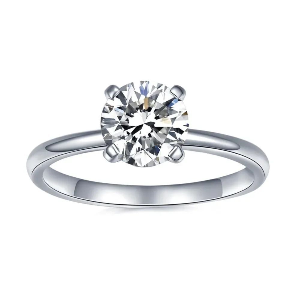 1 Carat Moissanite Diamond Ring - Picture 3 of 4